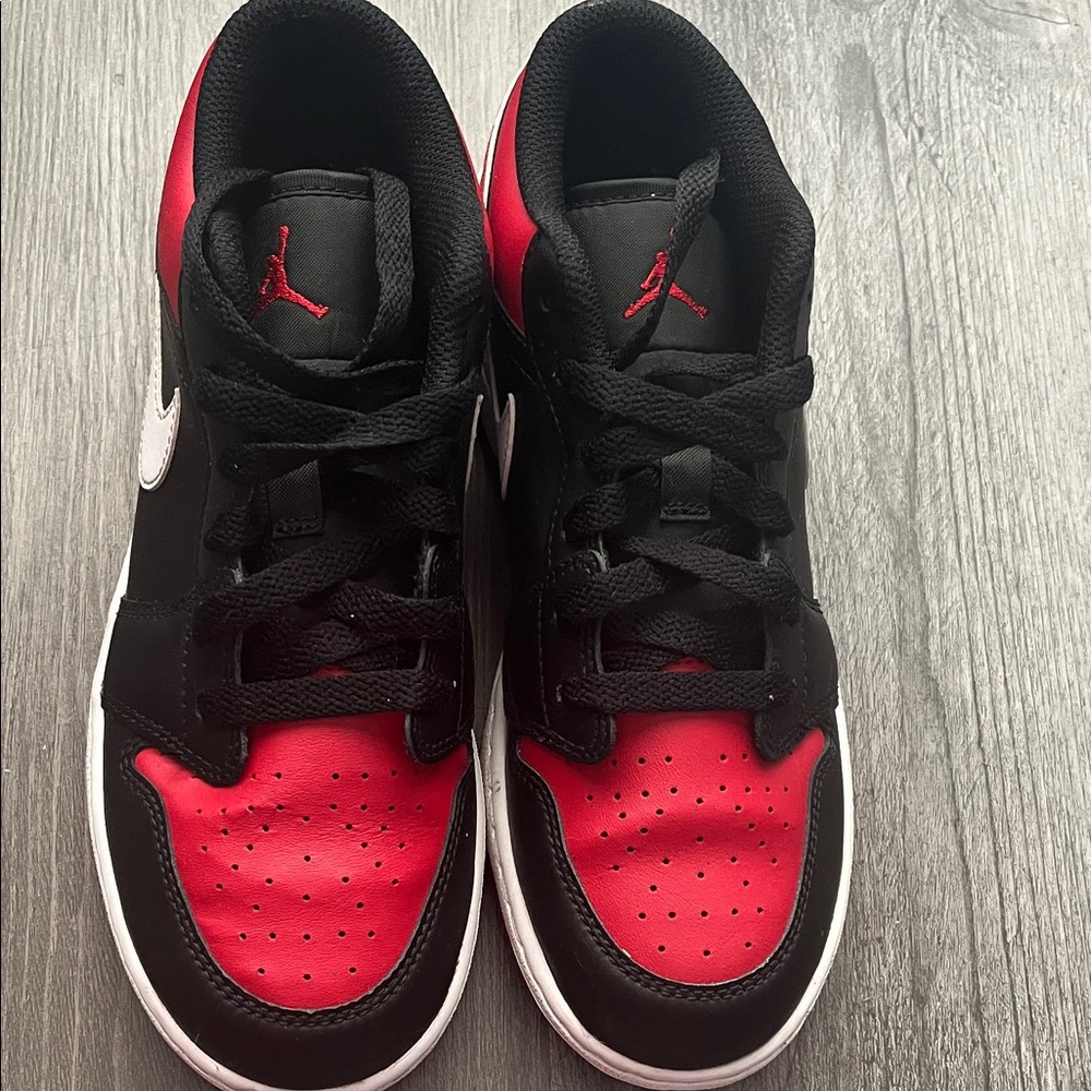 Nike Air Jordan 1 Low Black Red White women’s Sneakers